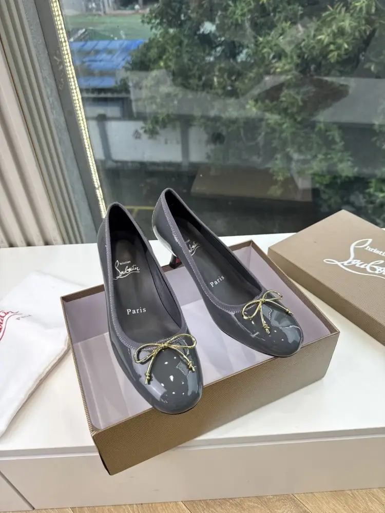 Christian Louboutin Туфли женские — Фото 5