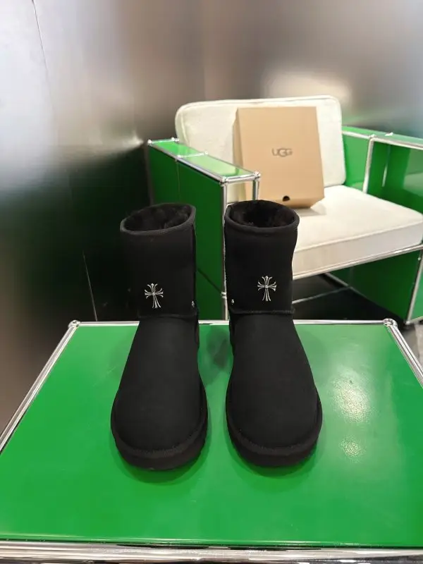 Chrome hearts — Ugg boots