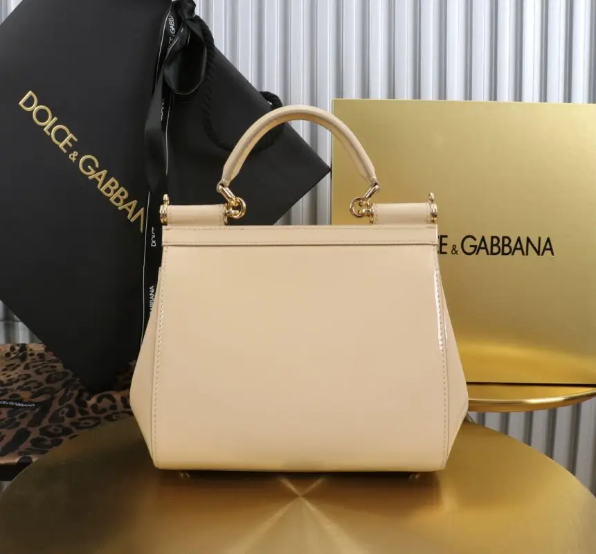 Dolce & Gabbana A bag Mini Sicily 20 cm of lacquered veal skin — Photo 4