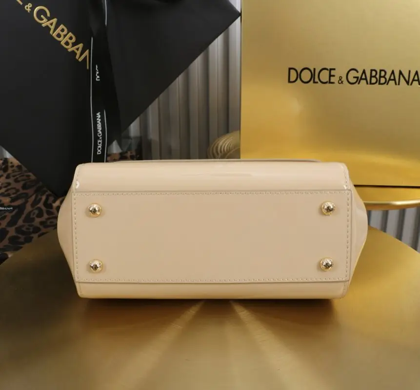 Dolce & Gabbana A bag Mini Sicily 20 cm of lacquered veal skin — Photo 5
