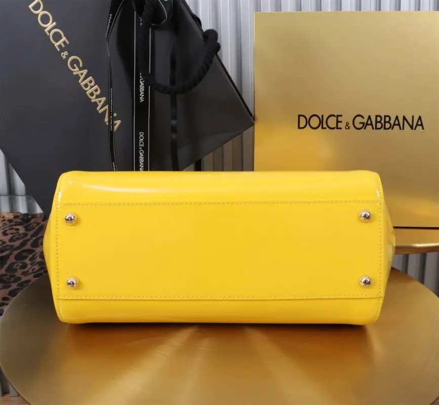 Dolce & Gabbana A bag Sicily 25 cm of lacquered veal skin — Photo 4