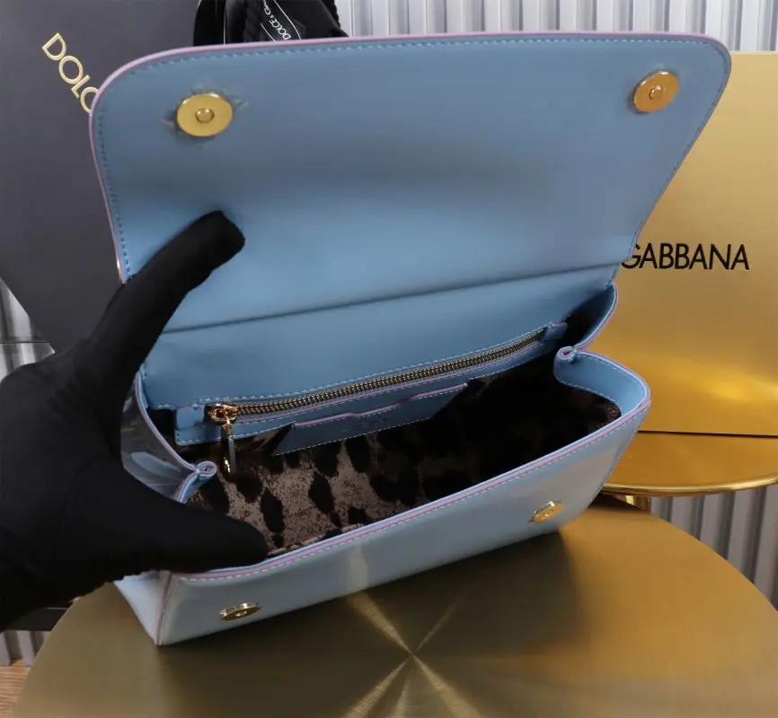 Dolce & Gabbana A bag Sicily 25 cm of lacquered veal skin — Photo 5