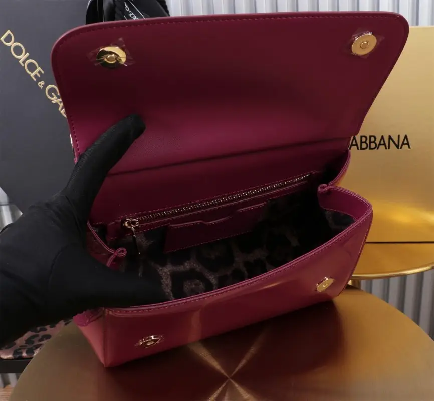 Dolce & Gabbana A bag Sicily 25 cm of lacquered veal skin — Photo 5