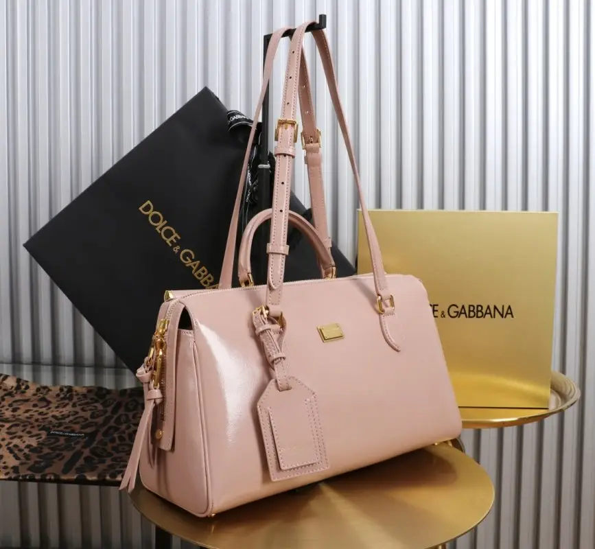 Dolce & Gabbana Сумка Vittoria Medium Calfskin 30 см — Фото 2