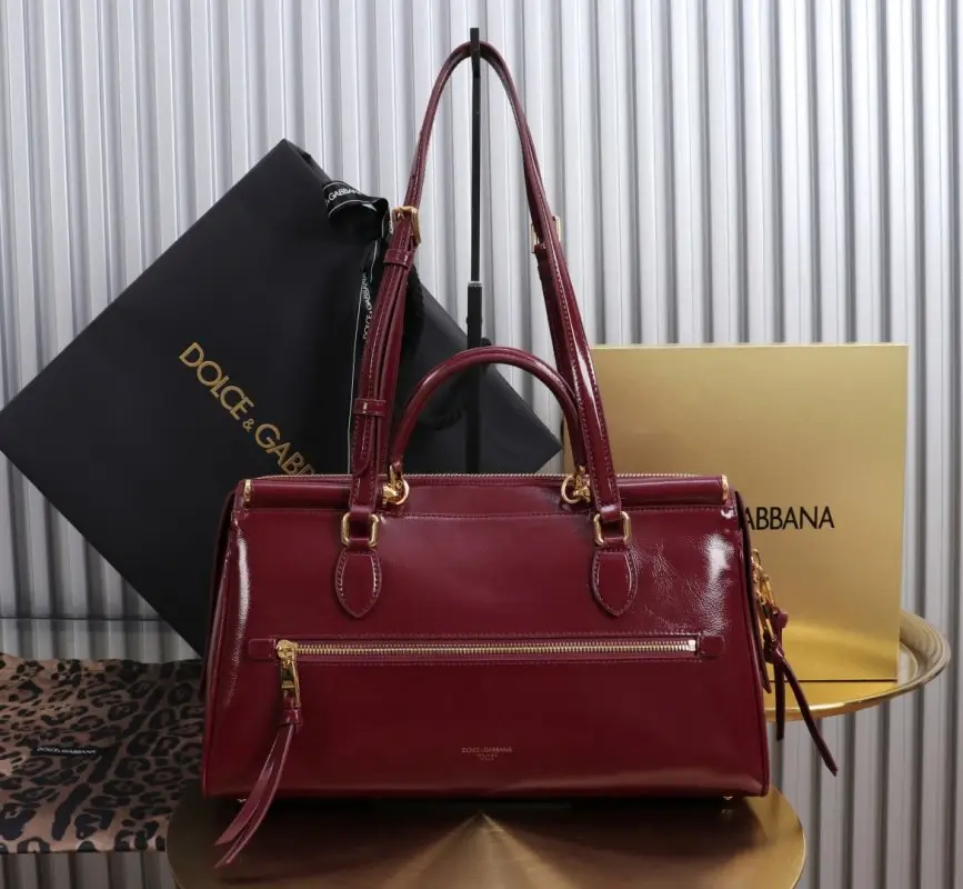 Dolce & Gabbana Сумка Vittoria Medium Calfskin 30 см — Фото 3