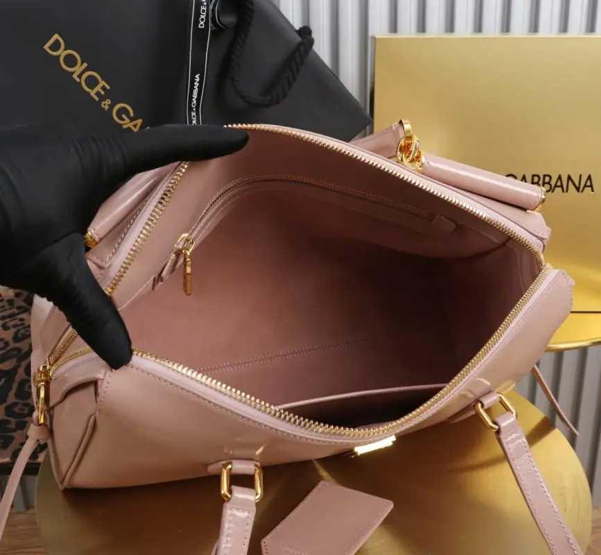 Dolce & Gabbana Сумка Vittoria Medium Calfskin 30 см — Фото 5