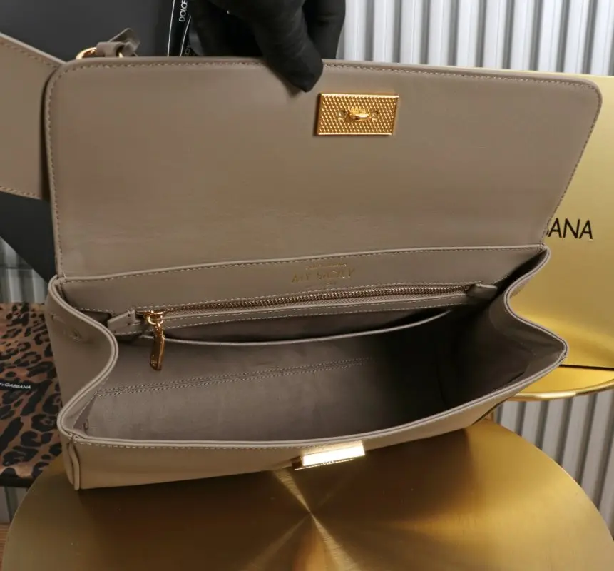 Dolce & Gabbana Leather a bag My Sicilly 30 cm — Photo 5