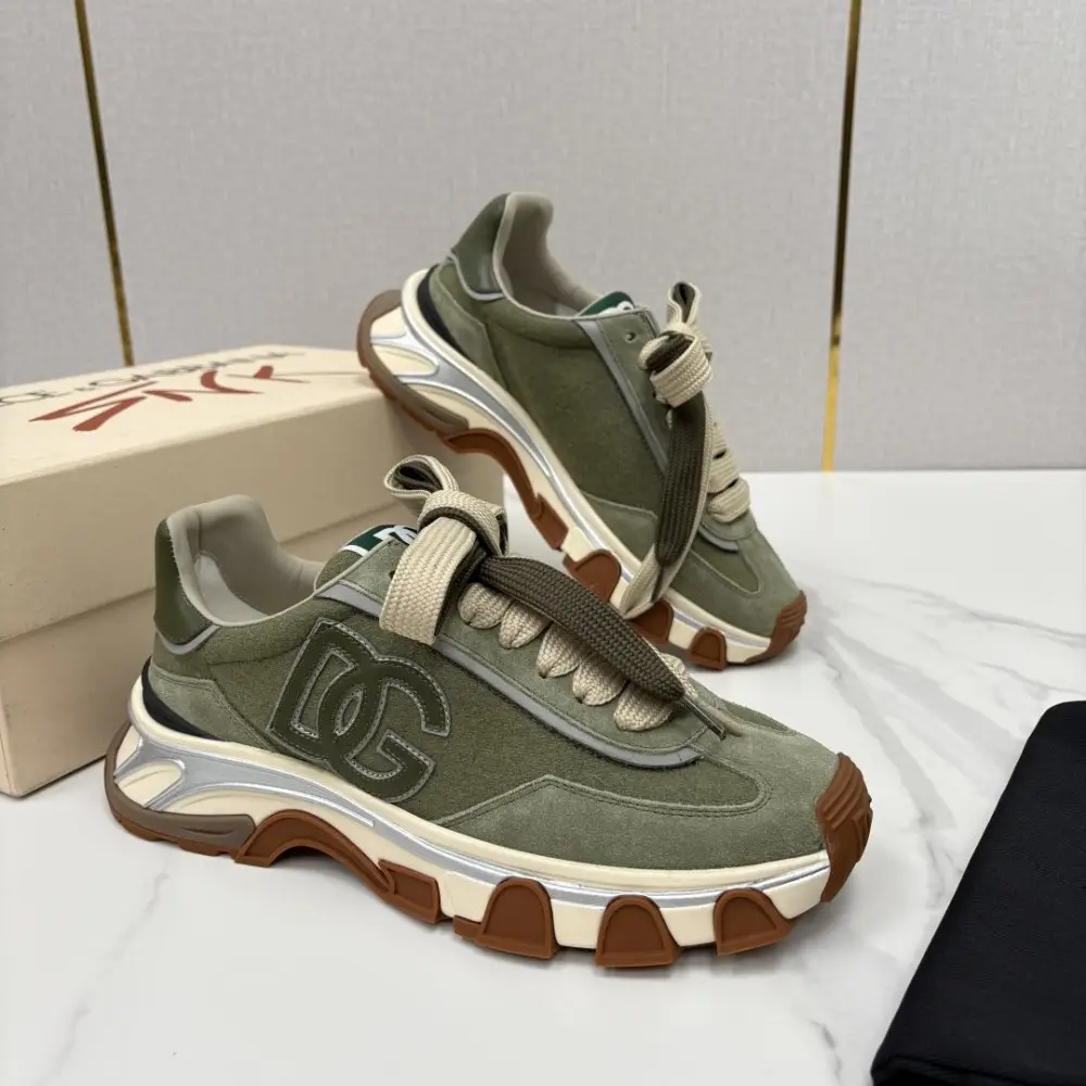 Dolce & Gabbana Sneakers — Photo 1