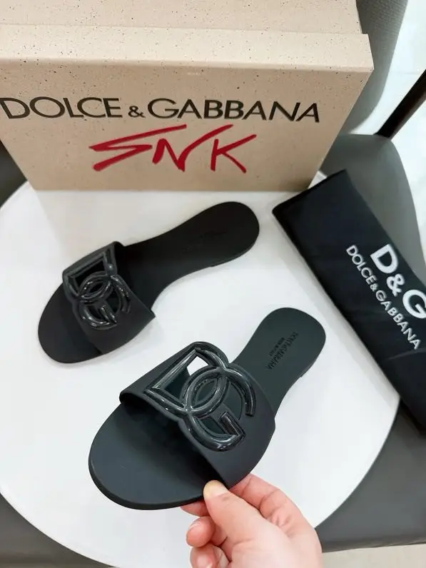 Dolce & Gabbana Шлепанцы женские — Фото 2