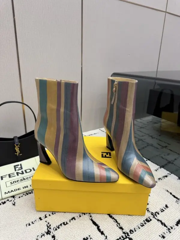 Fendi — Ботильйони FENDI Arco