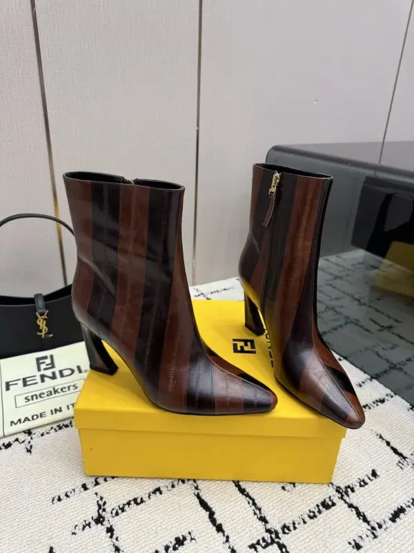 Fendi — Ankle boots FENDI Arco