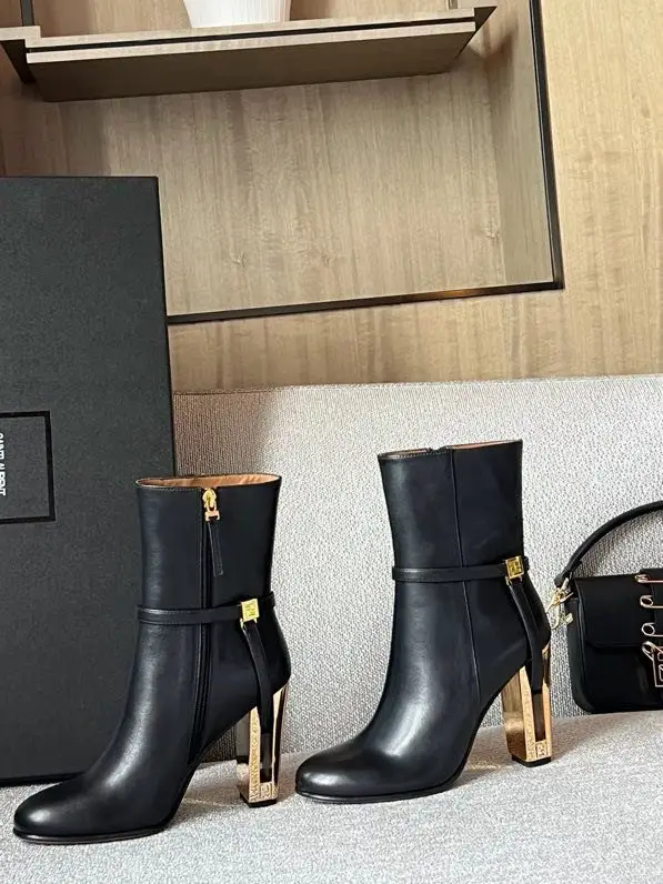 Fendi — Черевики жіночі Delfina