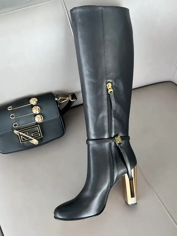 Fendi Сапоги женские Delfina — Фото 4