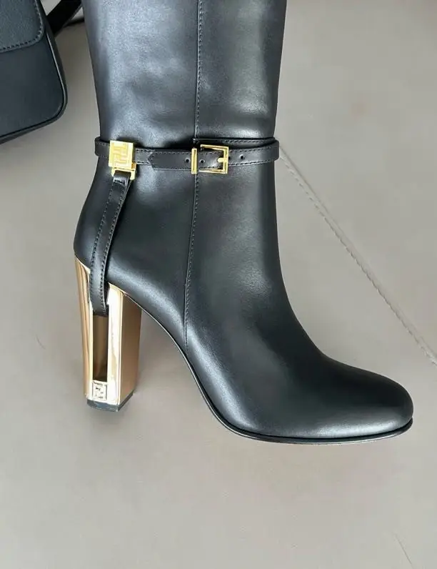 Fendi Сапоги женские Delfina — Фото 5