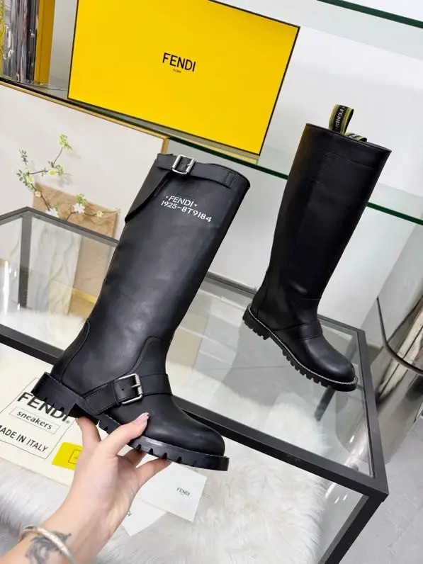 Fendi Boots women's — Photo 5