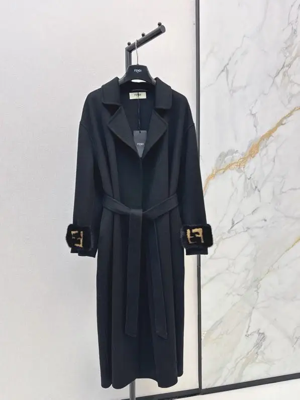 Fendi — Пальто кашемірове з коміром з норки