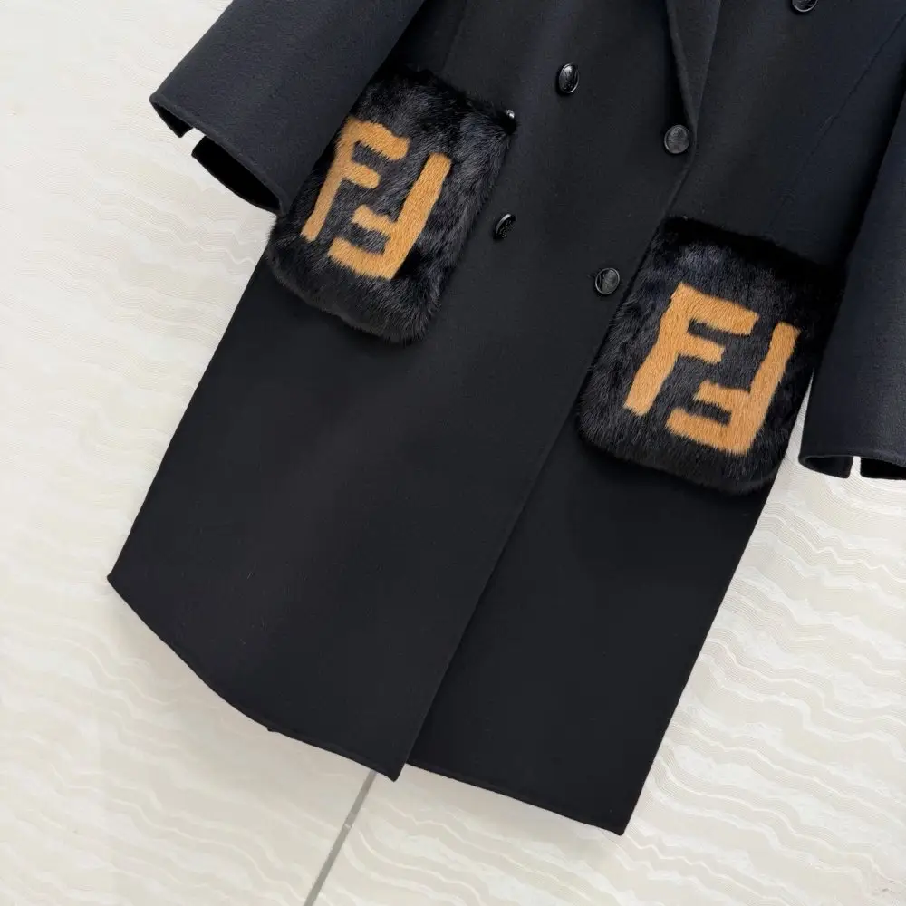 Fendi Пальто кашемірове жіноче з хутром норки — Фото 5