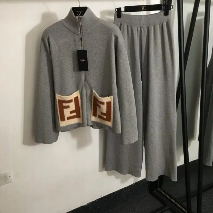 Fendi — Costume female