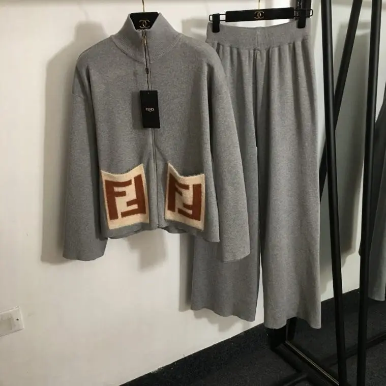 Fendi Costume female — Photo 3