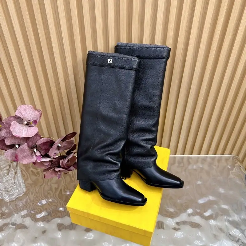 Fendi High women's leather boots — Photo 2