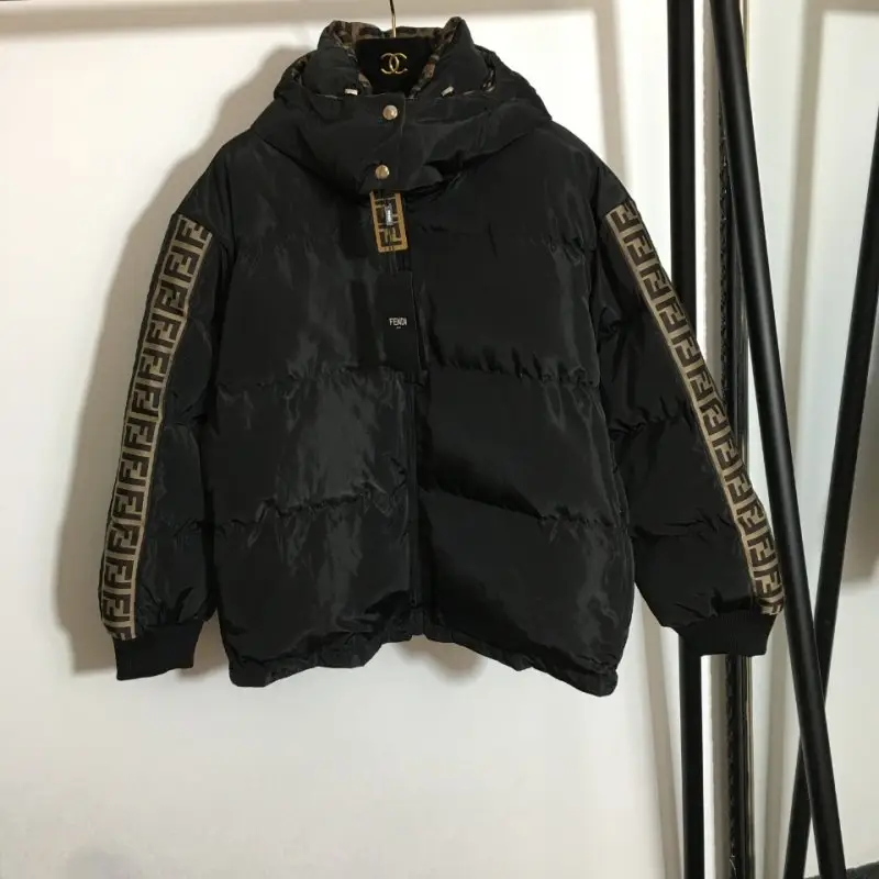 Fendi — Куртка пуховик женская