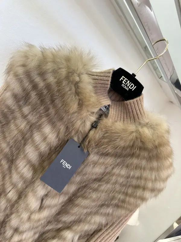 Fendi Куртка жіноча з кашеміру і лисячого хутра — Фото 4