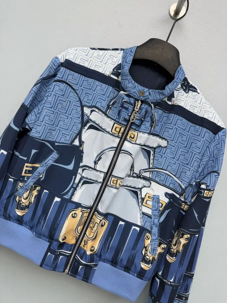 Fendi Куртка женская — Фото 4