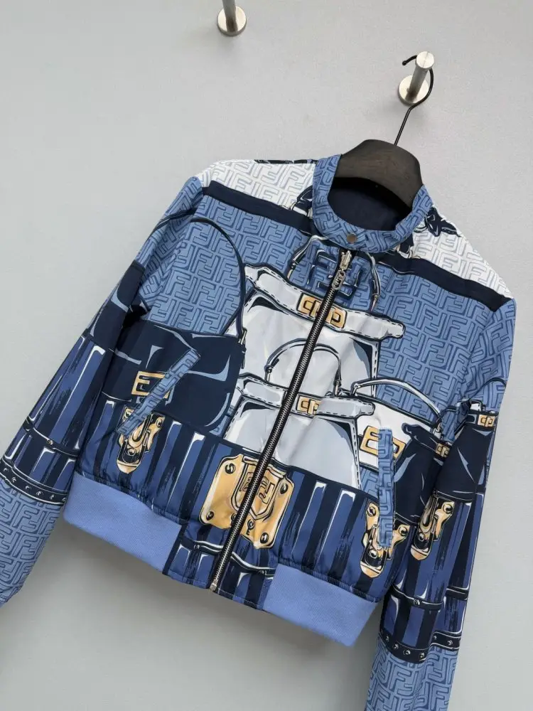 Fendi Куртка женская — Фото 5
