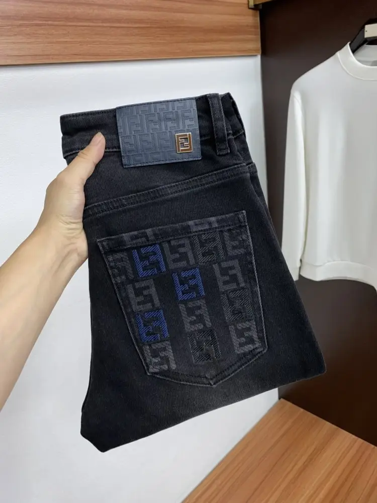 Fendi — Джинси чоловічі