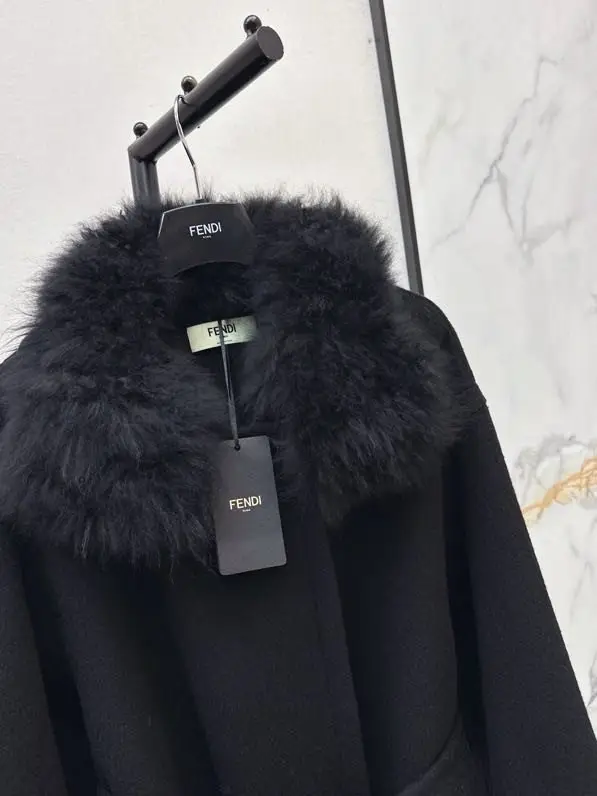 Fendi Длинное шерстяное пальто с двусторонним воротником из лисьего меха — Фото 2