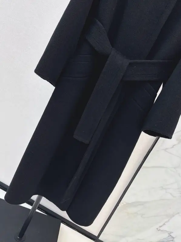 Fendi Длинное шерстяное пальто с двусторонним воротником из лисьего меха — Фото 5