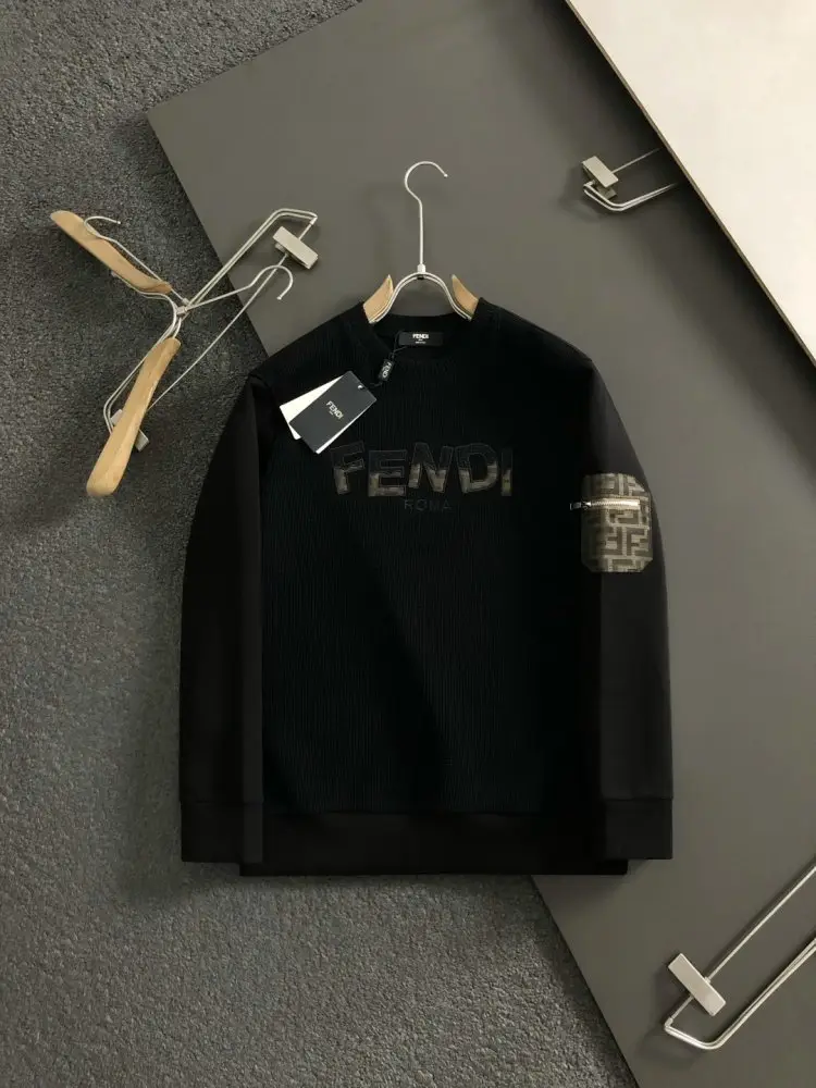 Fendi — Светр чоловічий