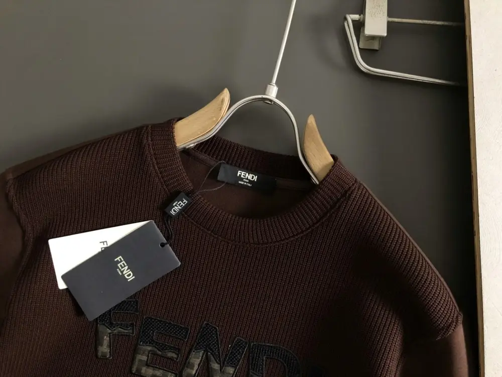 Fendi Светр чоловічий — Фото 4
