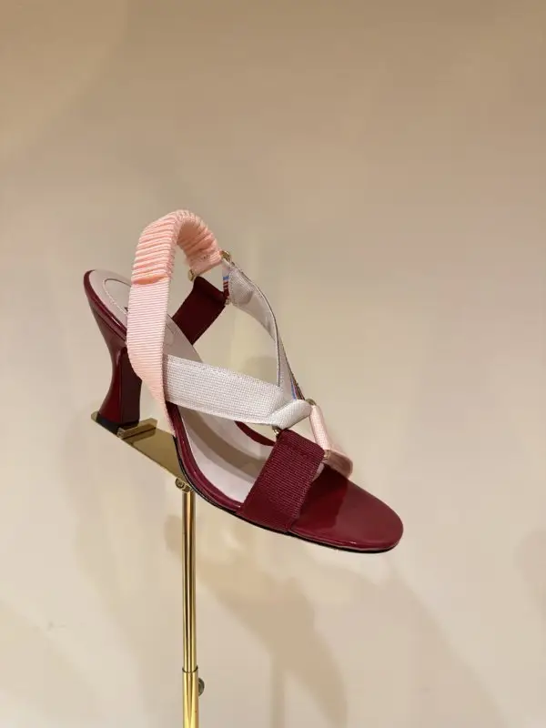 Fendi — Босоніжки