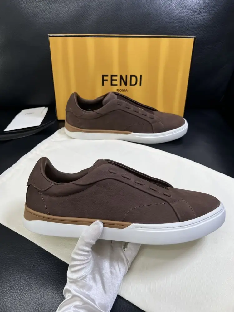 Fendi Кросівки чоловічі — Фото 4