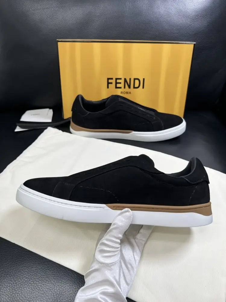 Fendi Кросівки чоловічі — Фото 5