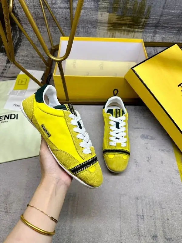 Fendi — Кросівки Wrap жіночі
