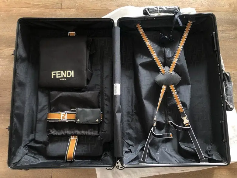 Fendi Чемодан Fendi x Rimowa Classic Suitcase — Фото 5