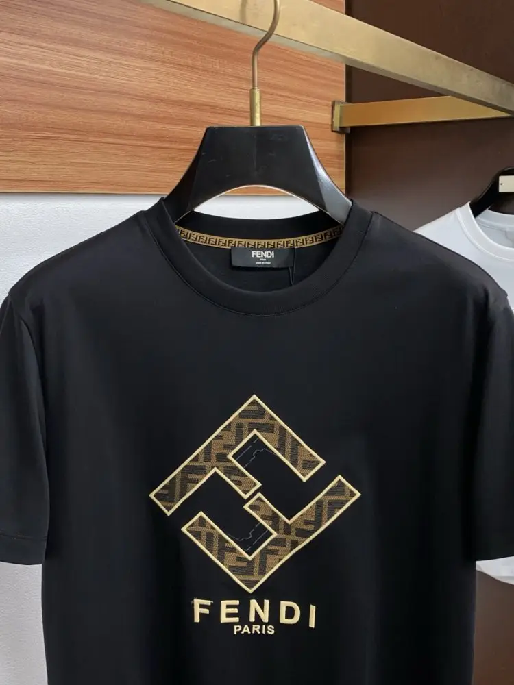 Fendi Футболка чоловіча — Фото 2