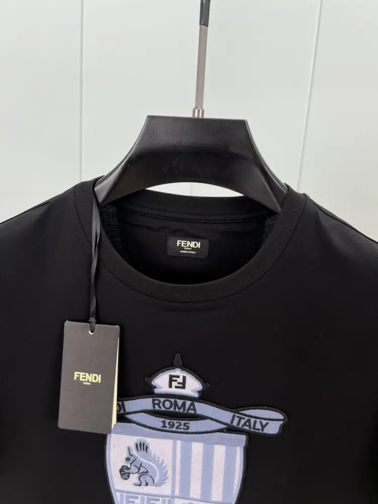 Fendi Футболка чоловіча — Фото 3