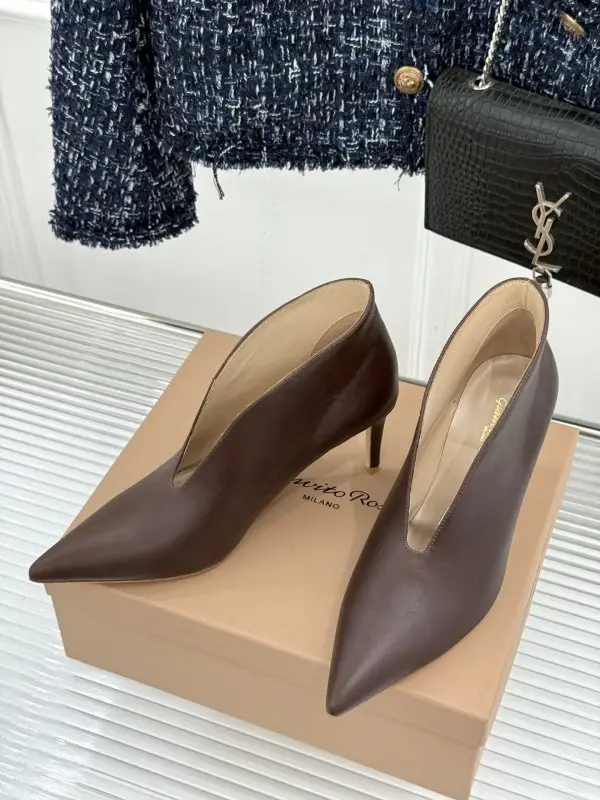 Gianvito Rossi Ботильйони на високому підборах з гострим носком — Фото 2