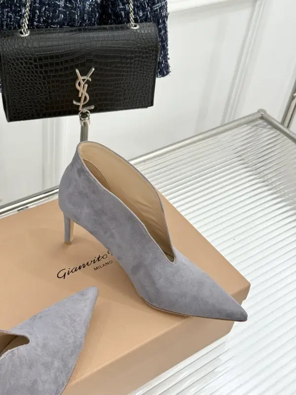 Gianvito Rossi Ботильоны на высоком каблуке с острым носком — Фото 5
