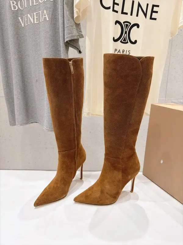 Gianvito Rossi High boots on stud — Photo 4