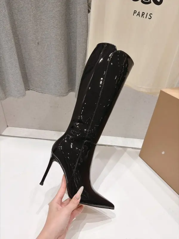 Gianvito Rossi High boots on stud — Photo 5
