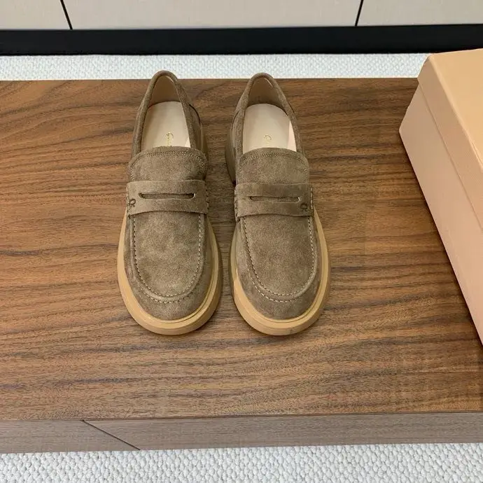Gianvito Rossi — Лоферы жіночі