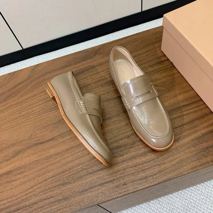 Gianvito Rossi Лоферы жіночі — Фото 2