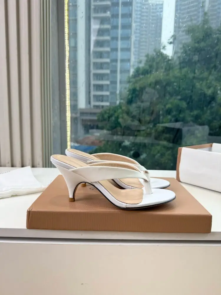 Gianvito Rossi — Босоніжки