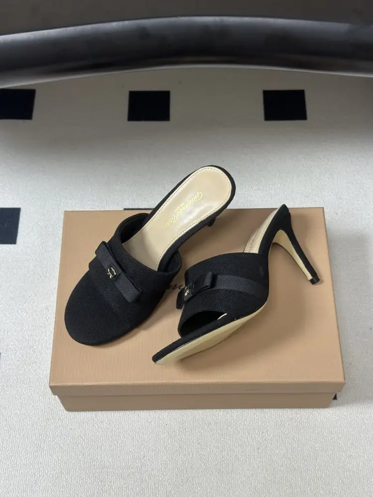 Gianvito Rossi Босоніжки — Фото 3