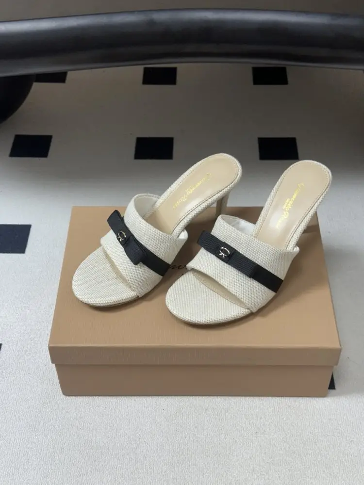 Gianvito Rossi Босоніжки — Фото 4