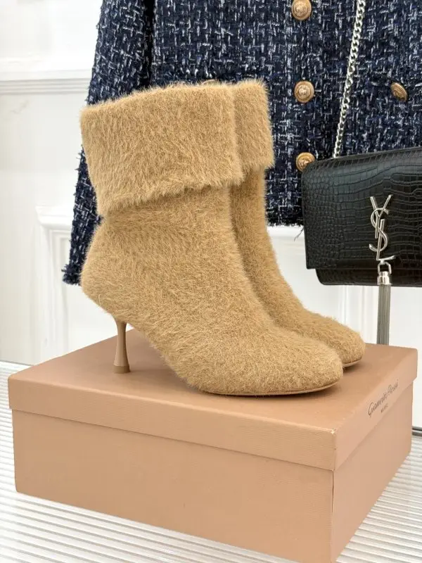 Gianvito Rossi Woolen Ankle boots on high heel — Photo 1